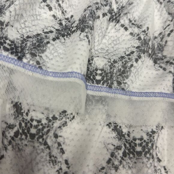 Lucky in Love White Snake Print Gray Size Medium Athletic Skirt with Shorts - Picture 2 of 3